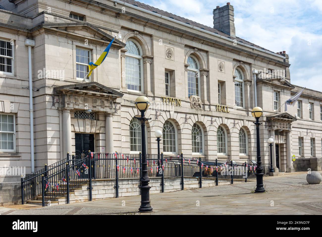 Rotherham Town Hall, The Crofts, Street, Rotherham, South