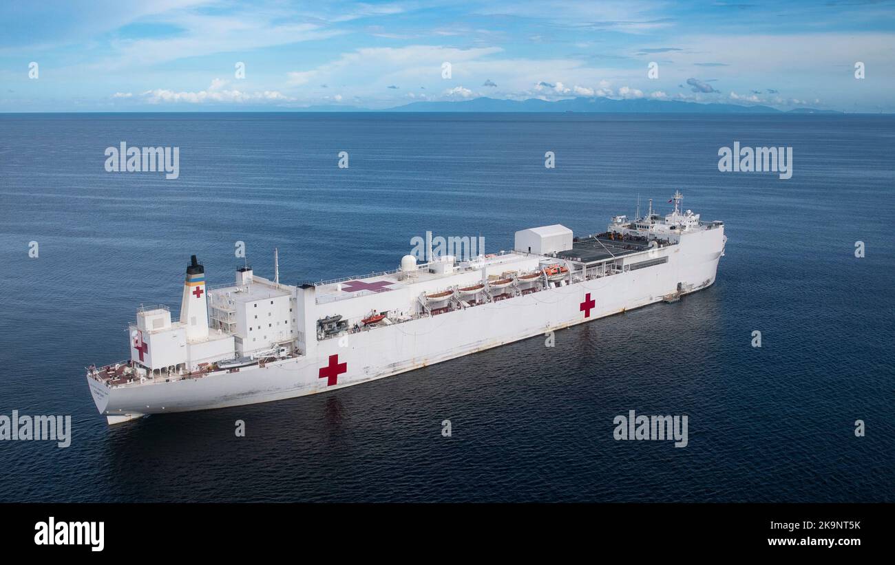The hospital ship USNS Comfort (T-AH 20) Stock Photo