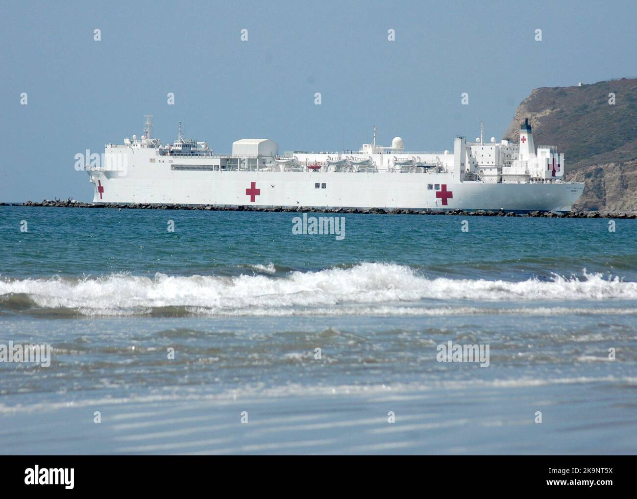 Military Sealift Command (MSC) hospital ship USNS Mercy (T-AH 19) Stock Photo