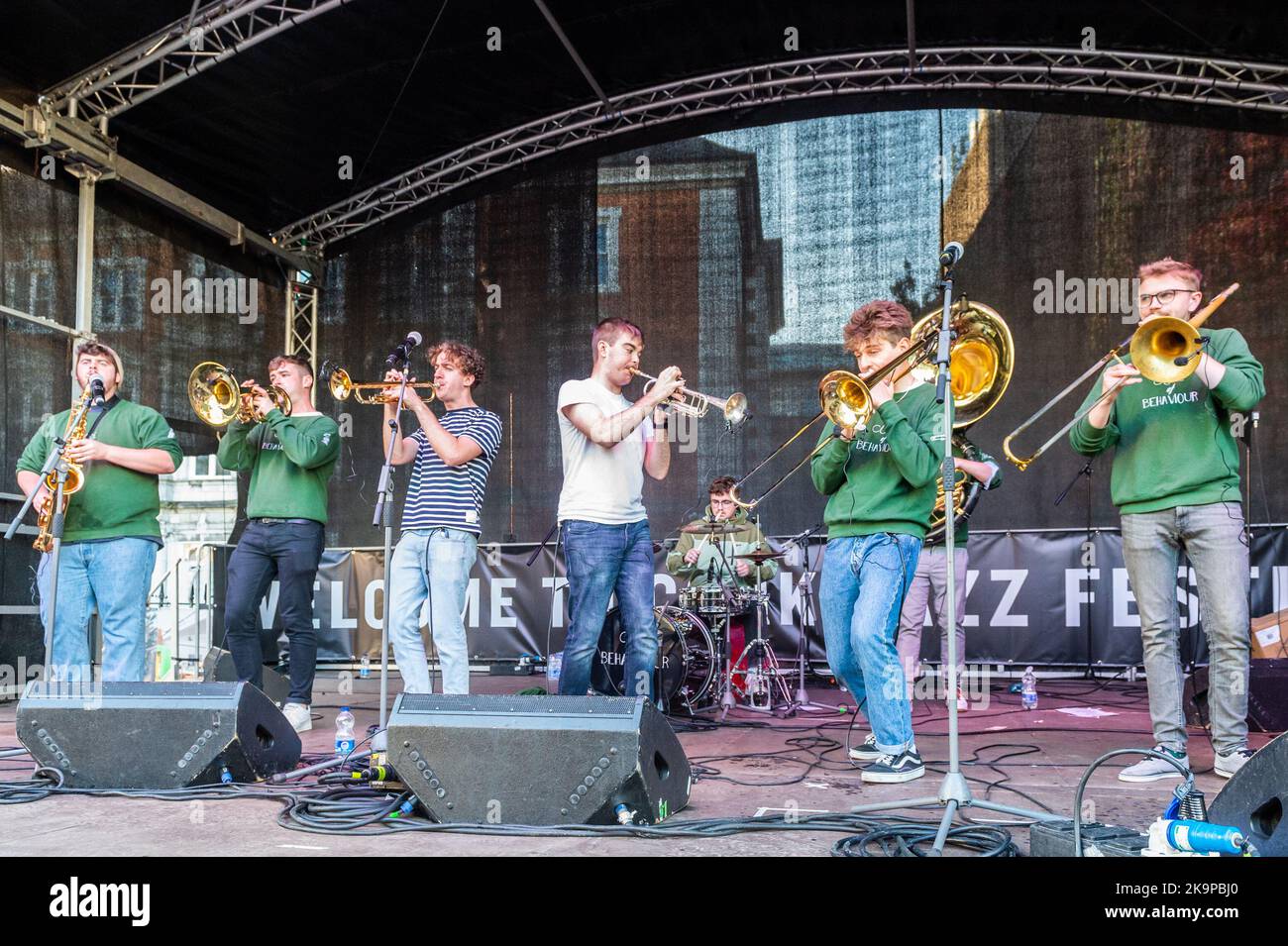 Cork, Ireland. 29th Oct, 2022. As part of the on-going 44th Guinness Cork Jazz Festival, Cork city based jazz band 'Code of Behaviour' played the stage outside the Cork Opera House this evening, attracting hundreds of jazz fans. The festival continues until Monday. Credit: AG News/Alamy Live News Stock Photo