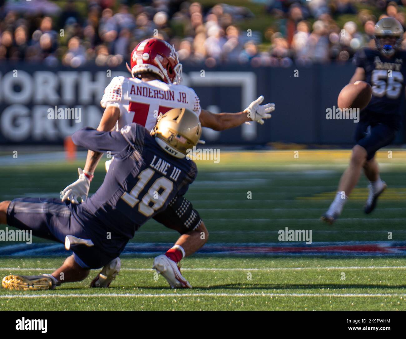 Annapolis, Maryland, USA. 29th Oct, 2022. Temple returner AMAD ANDERSON JR (15) loses the ball after a tackle from Navy Midshipman RAYUAN LANE III (18) in the Navy vs. Temple football game in the Navy-Marine Corps Memorial Stadium in Annapolis, Maryland on October 29, 2022. (Credit Image: © Kai Dambach/ZUMA Press Wire) Credit: ZUMA Press, Inc./Alamy Live News Stock Photo