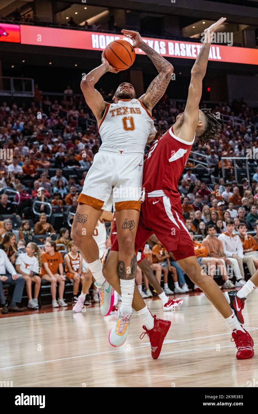 Texas, USA. 29th Oct, 2022. Timmy Allen #0 of the Texas Longhorns in ...