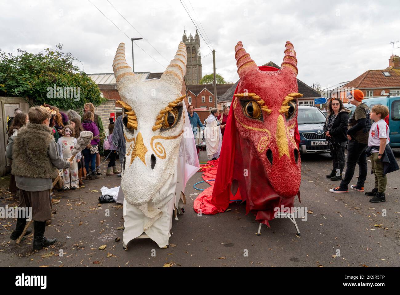 glastonbury-glastonbury-somerset-uk-29th-oct-2022-uk-people