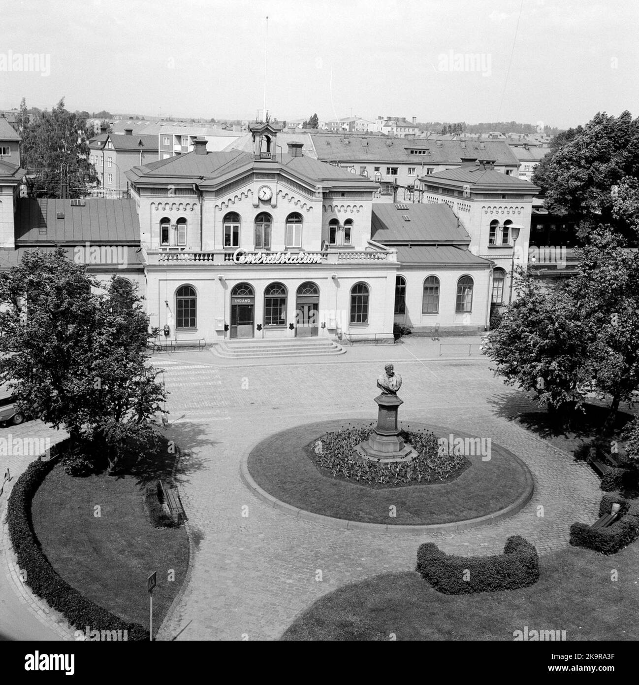 Railway Park at Central Station Stock Photo Alamy