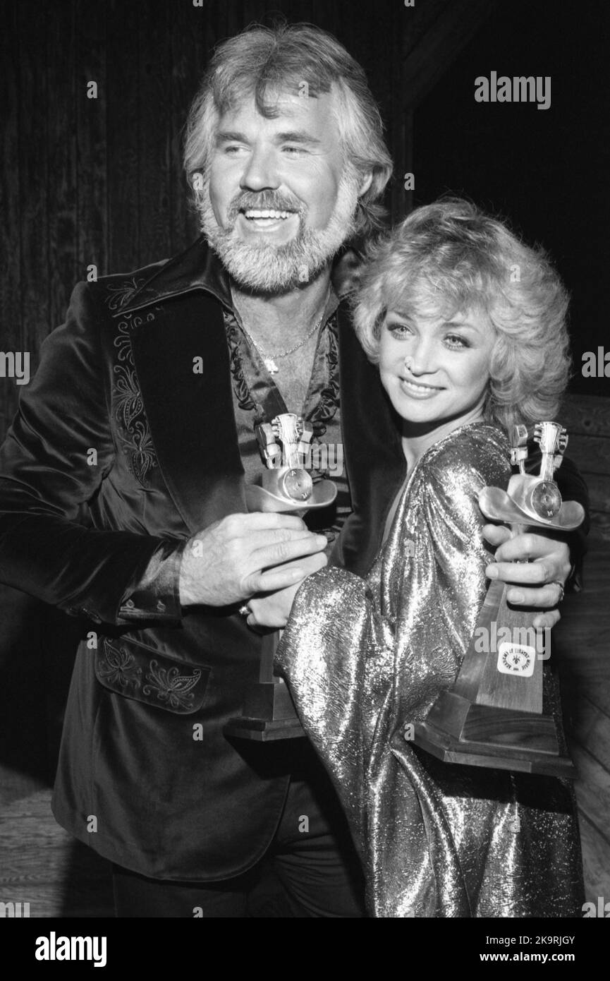Kenny Rogers and Barbara Mandrell at the 13th Annual Academy Of Country