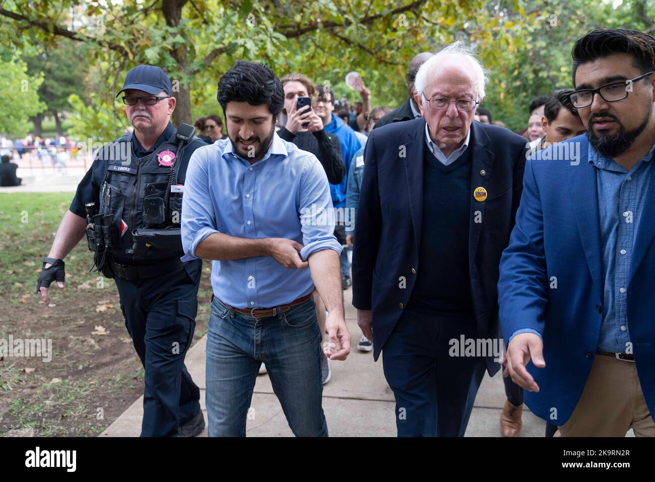 San Marcos, TX, USA. 29th Oct, 2022. Democratic U.S. Senator BERNIE SANDERS, r, (D-VT) walks through Sewell Park to a polling station at the Texas State campus and get out the vote rally on October 29, 2022. with House Democratic candidate GREG CASAR, l. The rally was held on the Texas State campus in advance of the crucial November midterm elections. Casar is a former Austin city council member. (Credit Image: © Bob Daemmrich/ZUMA Press Wire) Stock Photo