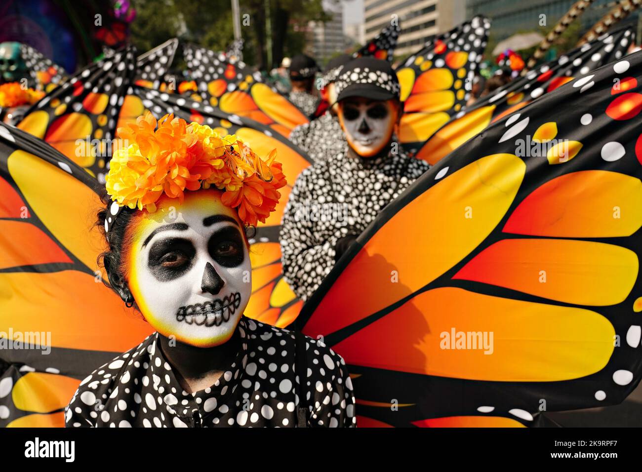 Mexico City, Mexico. 29th Oct, 2022. Monarch butterfly costumed performers during the Grand Parade of the Dead to celebrate Dia de los Muertos holiday on Paseo de la Reforma, October 29, 2022 in Mexico City, Mexico. Credit: Richard Ellis/Richard Ellis/Alamy Live News Stock Photo