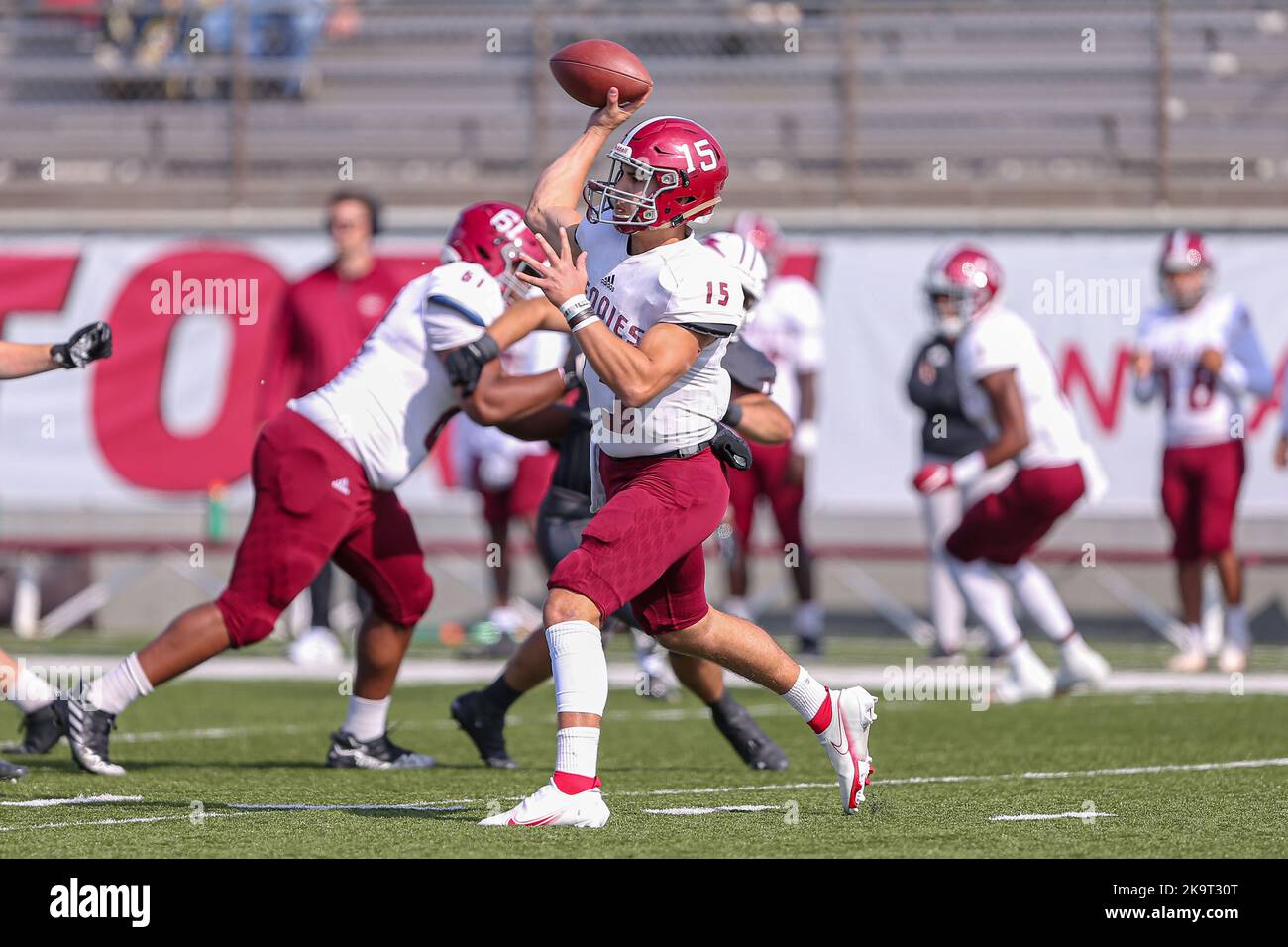 Bethany, OK, USA. 29th Oct, 2022. Henderson State University Reddies quarterback Andrew Edwards (15} attempts a pass during the NCAA football game between the Henderson State University Reddies and the Southern Nazarene University Crimson Storm at Crimson Storm Stadium in Bethany, OK. Ron Lane/CSM/Alamy Live News Stock Photo