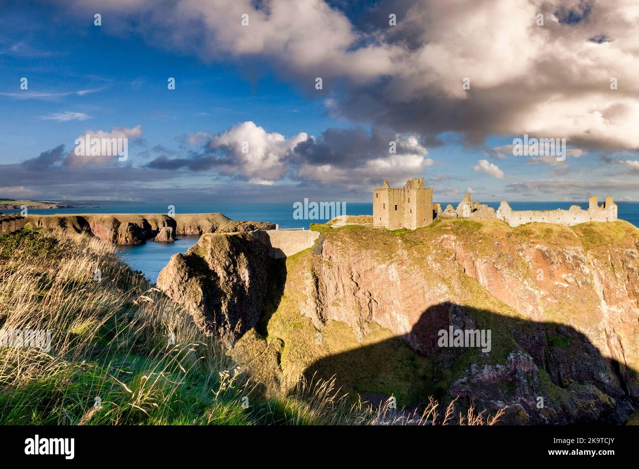 14 September 2022: Dunottar Castle, Stonehaven, Aberdeenshire, Scotland The castle shown in its position on the the NE Scottish coast, on a fine sunny Stock Photo