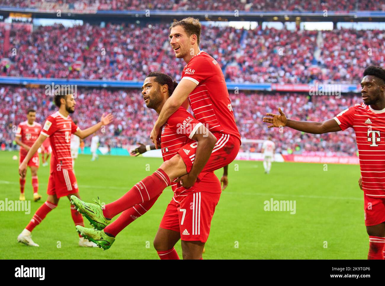 Germany. 29th Oct, 2022. Leon GORETZKA, FCB 8 celebrates his goal, happy, laugh, celebration, 4-1  with Serge GNABRY, FCB 7 and Alphonso DAVIES, FCB 19  in the match FC BAYERN MÜNCHEN - 1. FSV MAINZ 05  6-2  1.German Football League on Oct 29, 2022 in Munich, Germany. Season 2022/2023, matchday 12, 1.Bundesliga, FCB, München, 12.Spieltag © Peter Schatz / Alamy Live News    - DFL REGULATIONS PROHIBIT ANY USE OF PHOTOGRAPHS as IMAGE SEQUENCES and/or QUASI-VIDEO - Credit: Peter Schatz/Alamy Live News Stock Photo