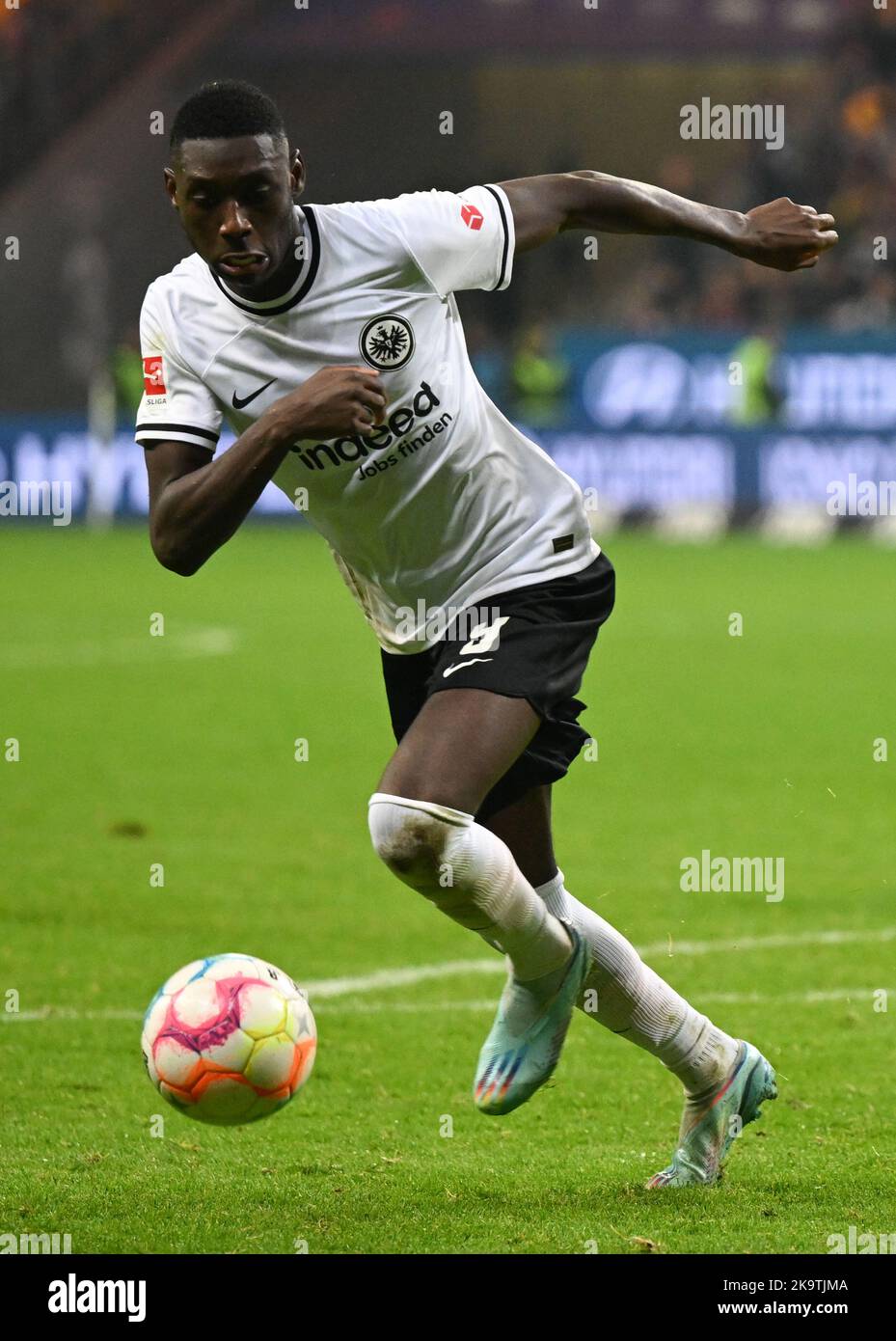 29 October 2022, Hesse, Frankfurt/Main: Soccer: Bundesliga, Eintracht Frankfurt - Borussia Dortmund, Matchday 12 at Deutsche Bank Park. Frankfurt's Randal Kolo Muani in action. Photo: Arne Dedert/dpa - IMPORTANT NOTE: In accordance with the requirements of the DFL Deutsche Fußball Liga and the DFB Deutscher Fußball-Bund, it is prohibited to use or have used photographs taken in the stadium and/or of the match in the form of sequence pictures and/or video-like photo series. Stock Photo