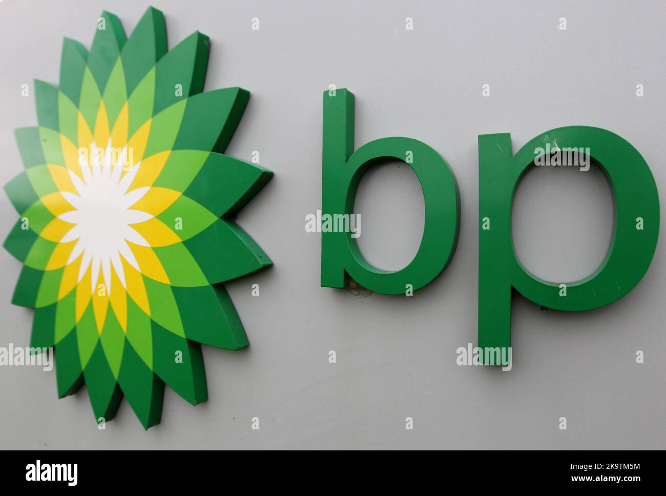File photo dated 31/07/22 of the logo of BP. Falling oil prices hit Shell in the third quarter of the year, but investors will want to see for themselves on Tuesday whether BP will also post massive profits regardless. Experts are definitely expecting a bumper performance from the oil giant, with profits set to have more than doubled from last year. Issue date: Sunday October 30, 2022. Stock Photo