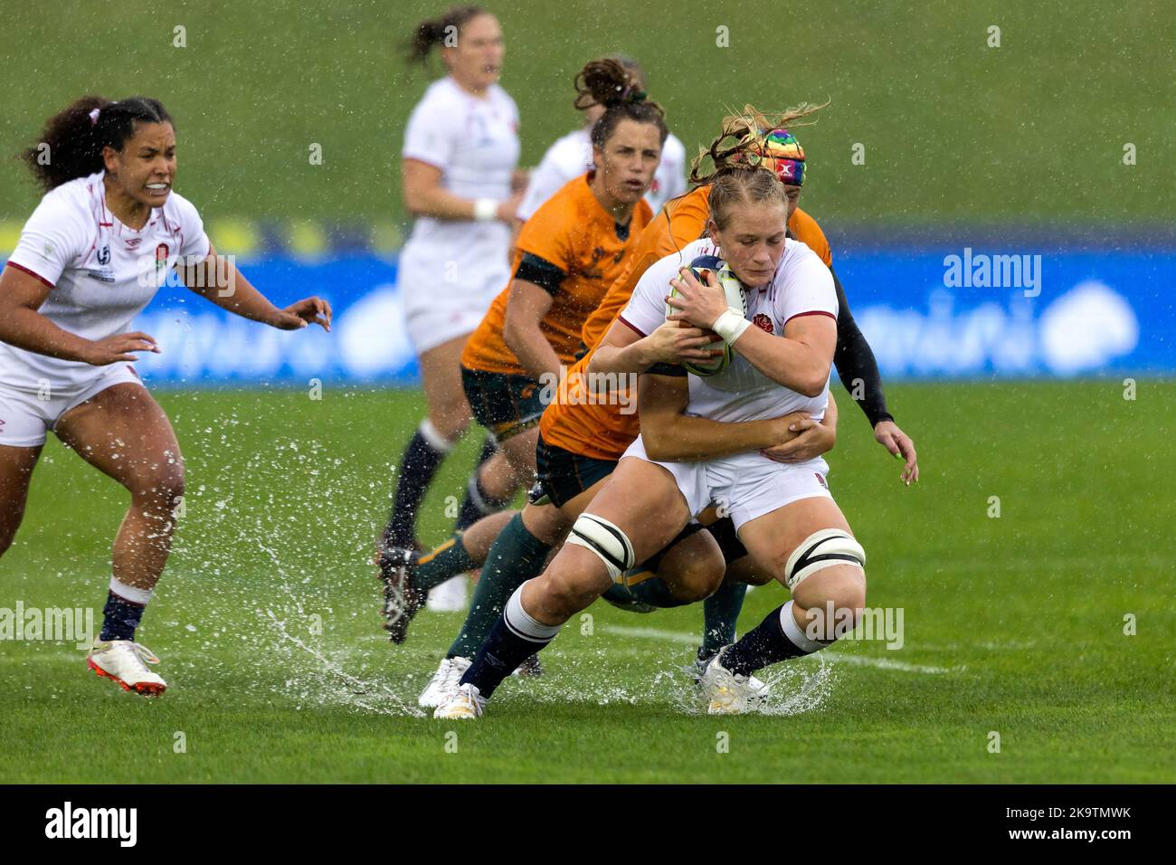 England's Alex Matthews during the Women's Rugby World Cup Quarter-final match at Waitakere Stadium in Auckland, New Zealand. Picture date: Sunday October 30, 2022. Stock Photo