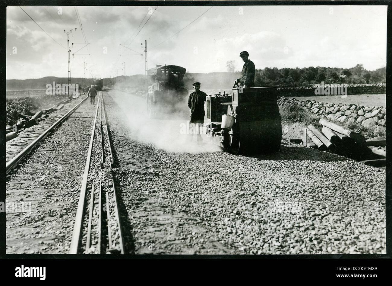 Packing of macadam on the line between Sösdala and Tjörnarp Stock Photo ...