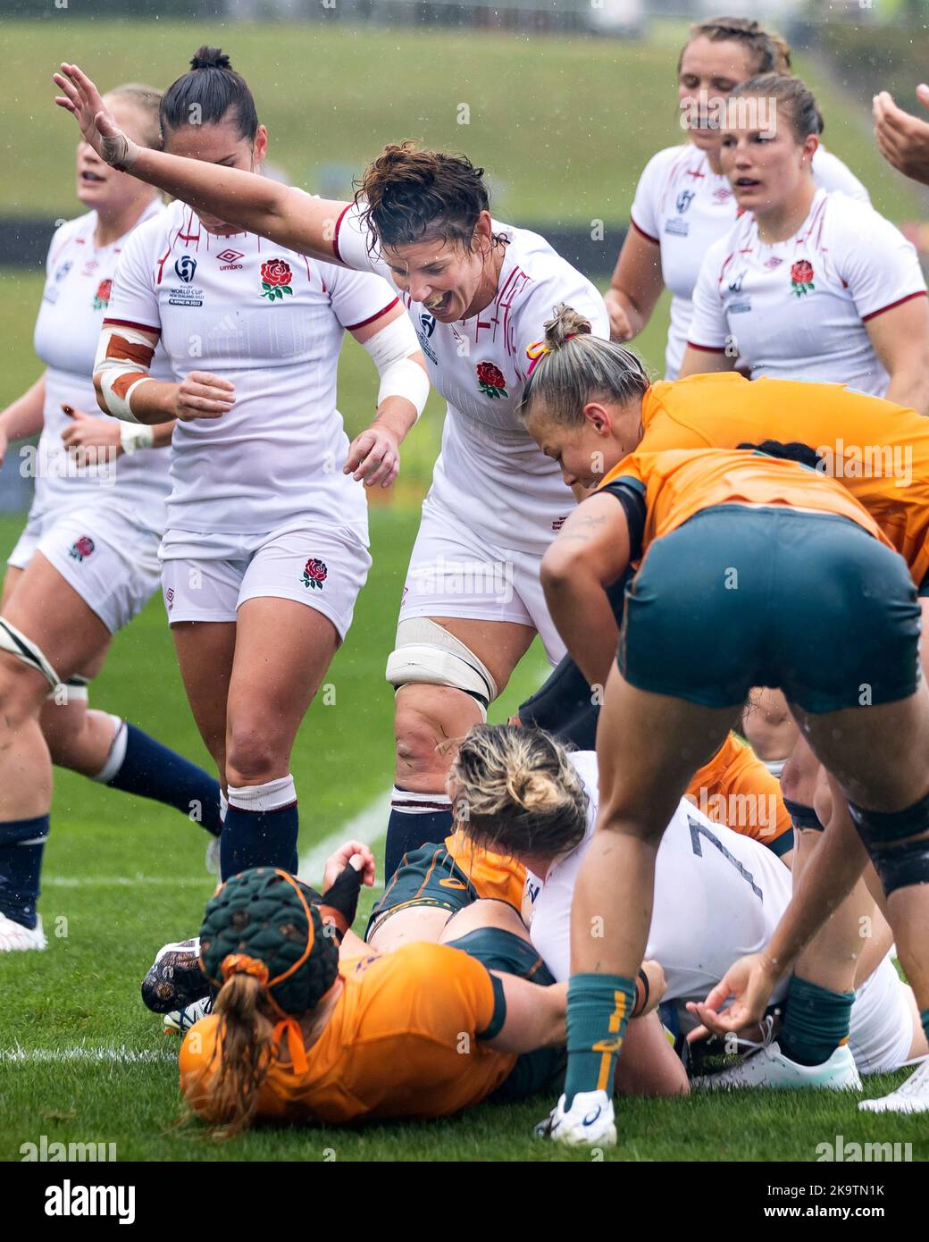 England's Captain Sarah Hunter celebrates Marlie Packer try during the Women's Rugby World Cup Quarter-final match at Waitakere Stadium in Auckland, New Zealand. Picture date: Sunday October 30, 2022. Stock Photo