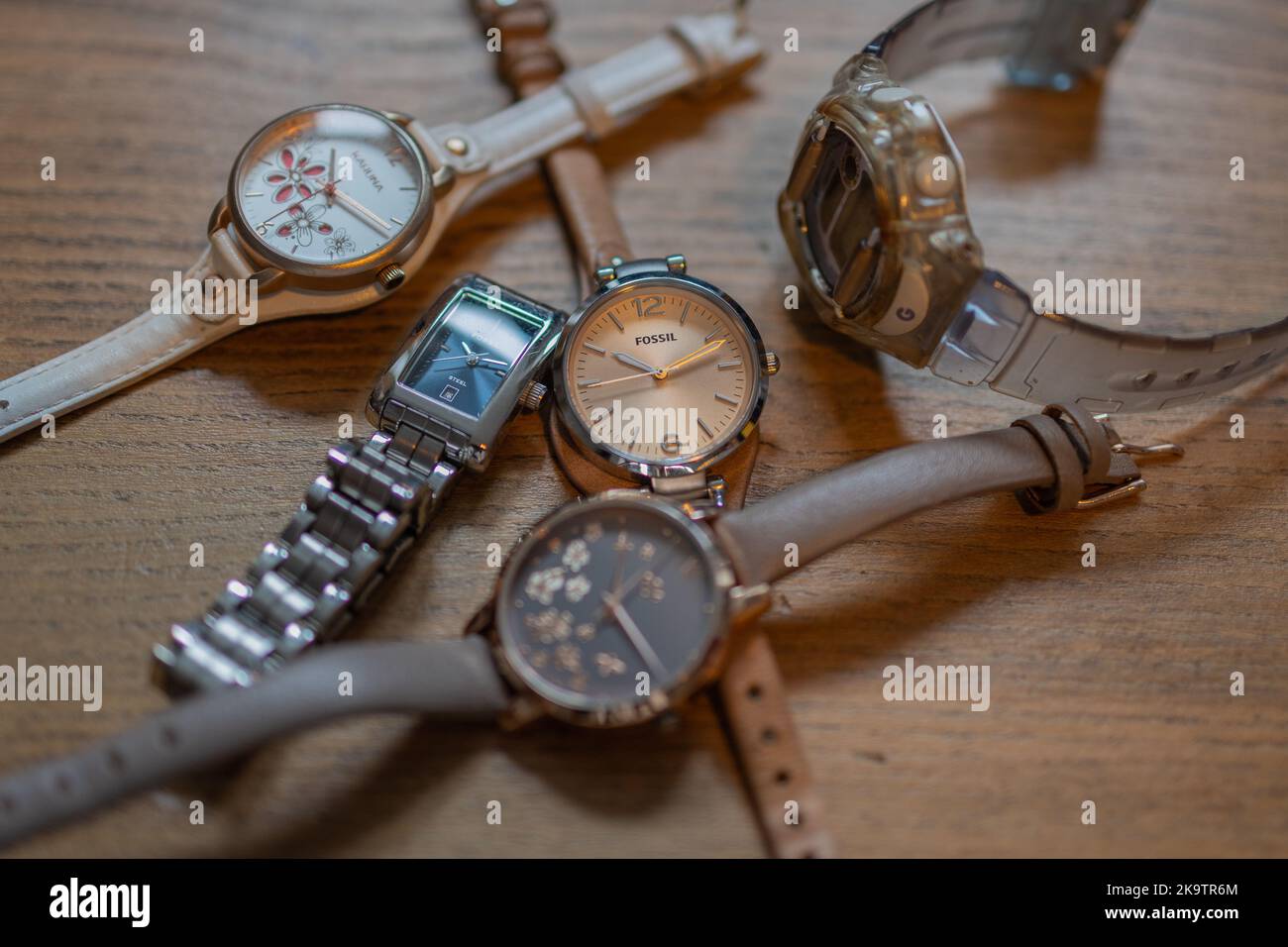 Southend On Sea UK 30th Oct 2022 Watches Waiting To Be Adjusted southend-on-sea-uk-30th-oct-2022-watches-waiting-to-be-adjusted