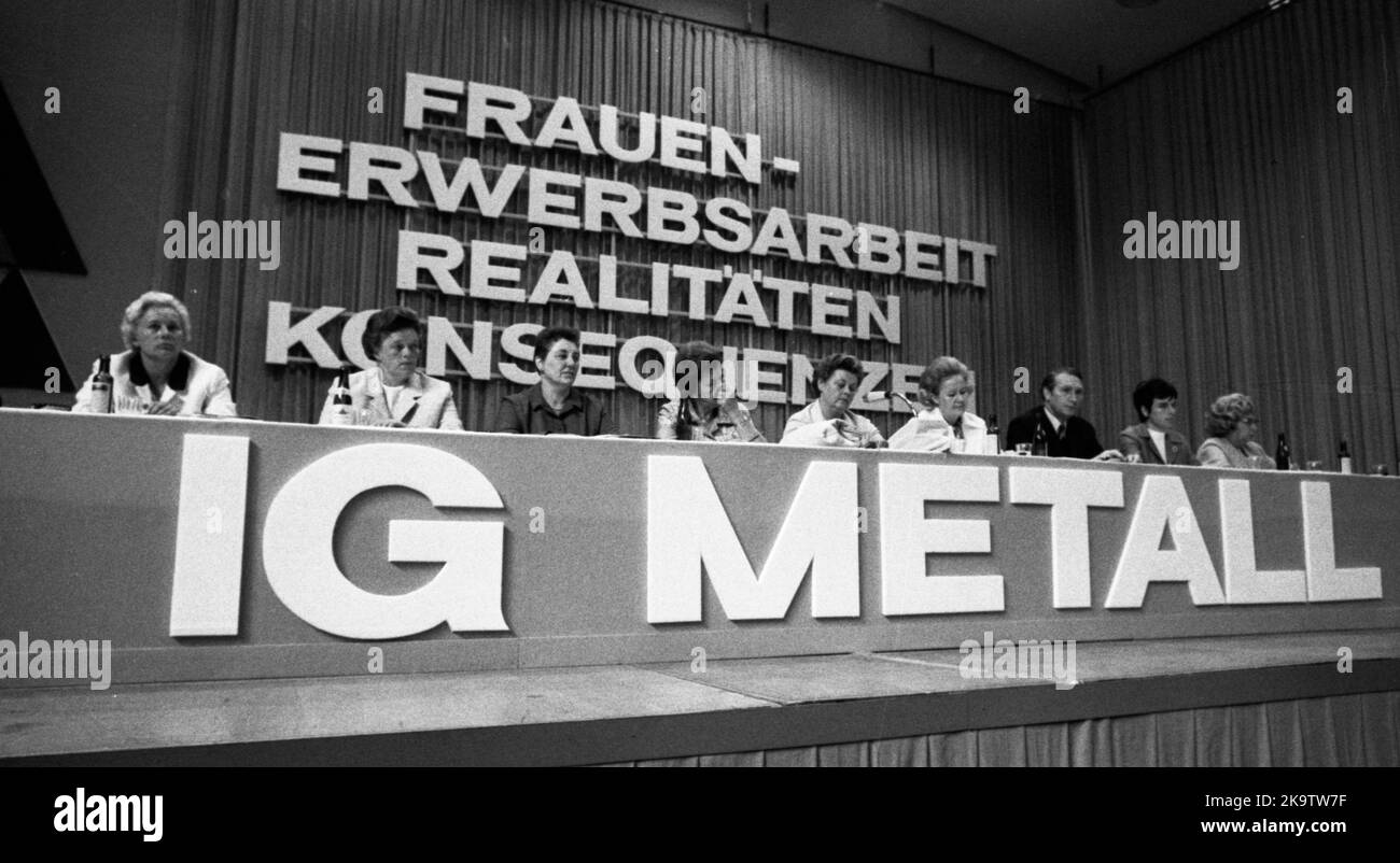 The central theme of the 7th IG Metall Women's Conference, here on 24. 9. 1970 in Dortmund, was the pursuit of equal pay, Germany Stock Photo