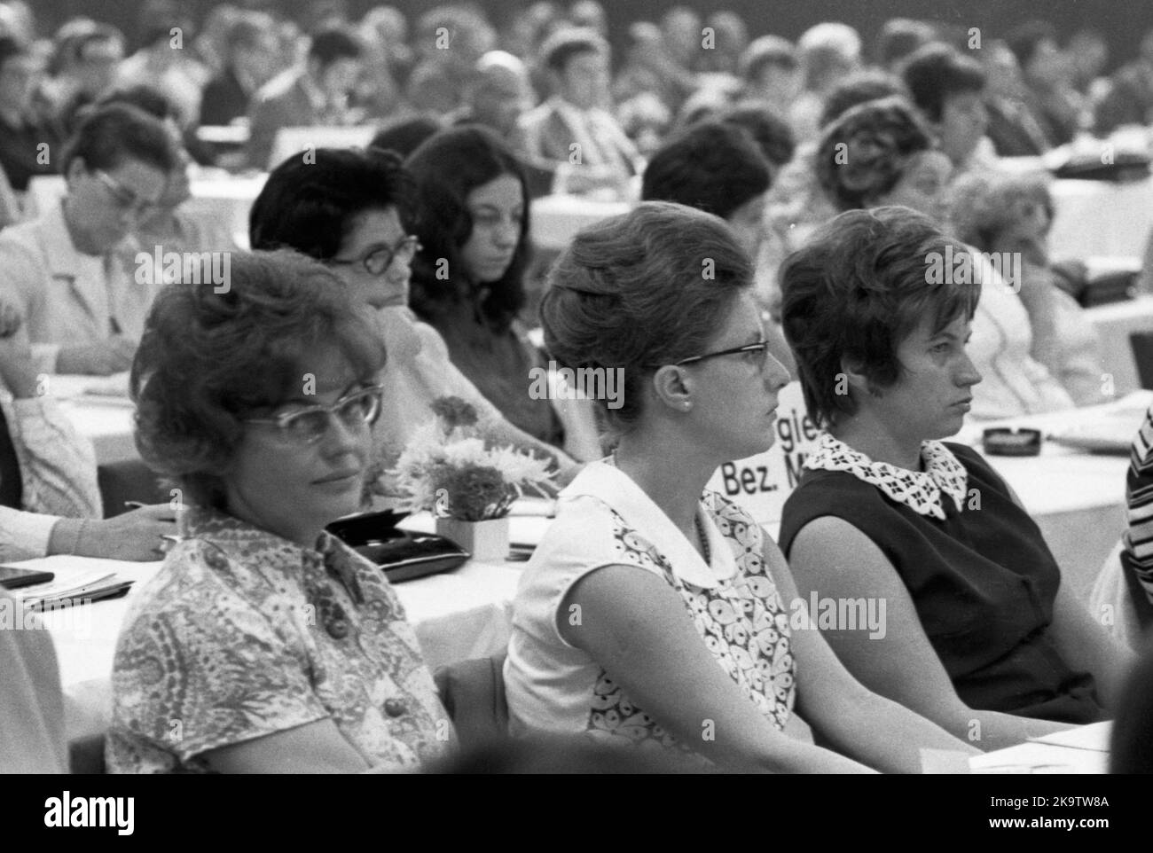 The central theme of the 7th IG Metall Women's Conference, here on 24. 9. 1970 in Dortmund, was the pursuit of equal pay, Germany Stock Photo