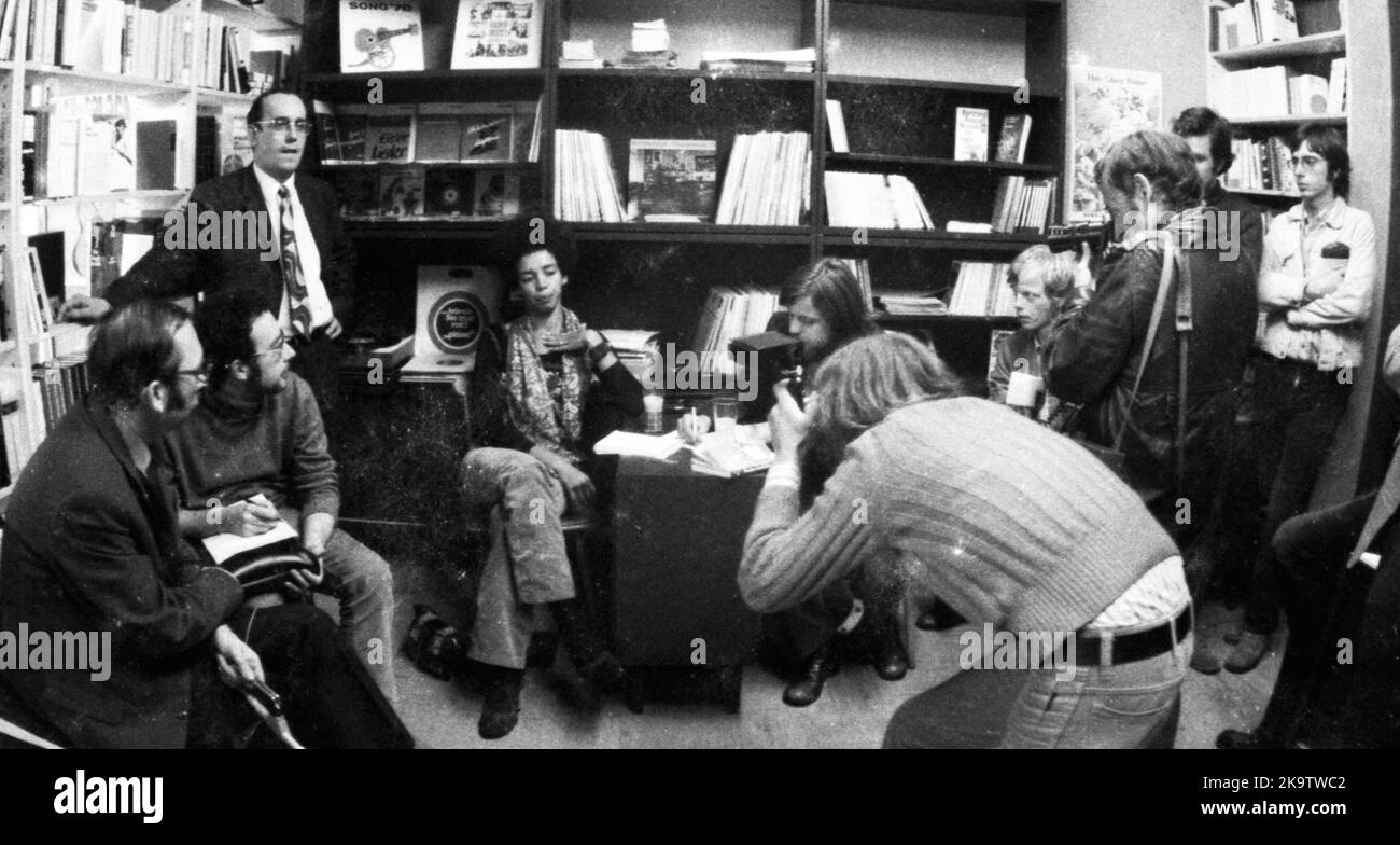 The visit of the sister of the US-singer Angela Davis, Fanny, here on 19 October 1971 in Opladen, was dedicated to solidarity and liberation of the Stock Photo