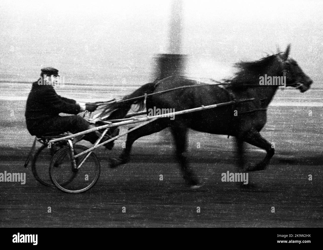 Person icon movement hires stock photography and images Alamy