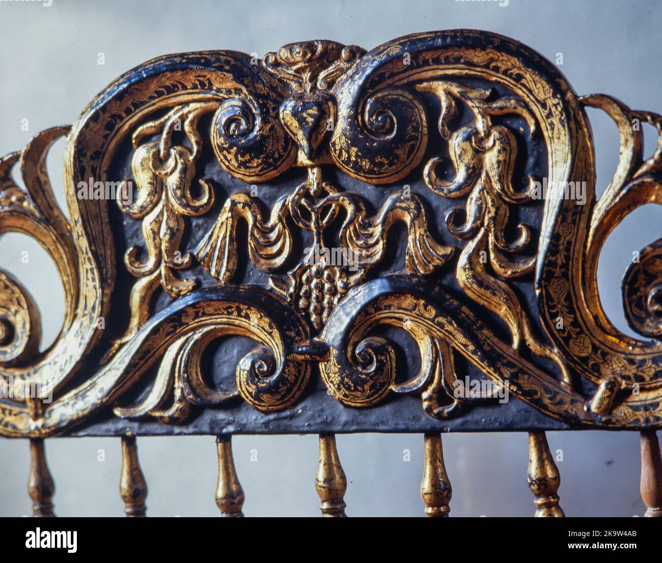 Silla de la reina, detalle. Monasterio de Pedralbes, Barcelona. Siglo XVI. Stock Photo