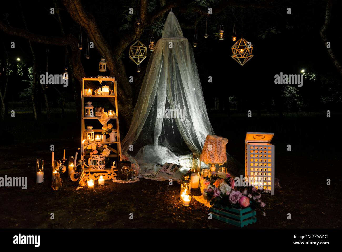 wedding decorations at night decor lights wedding stage Stock Photo - Alamy