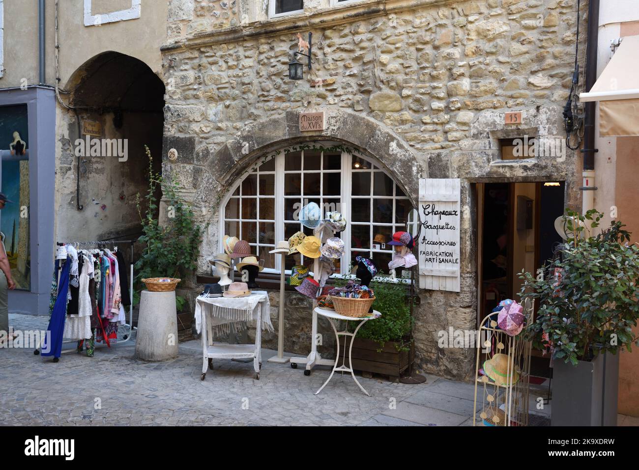 Retail outlet france hi-res stock photography and images - Alamy