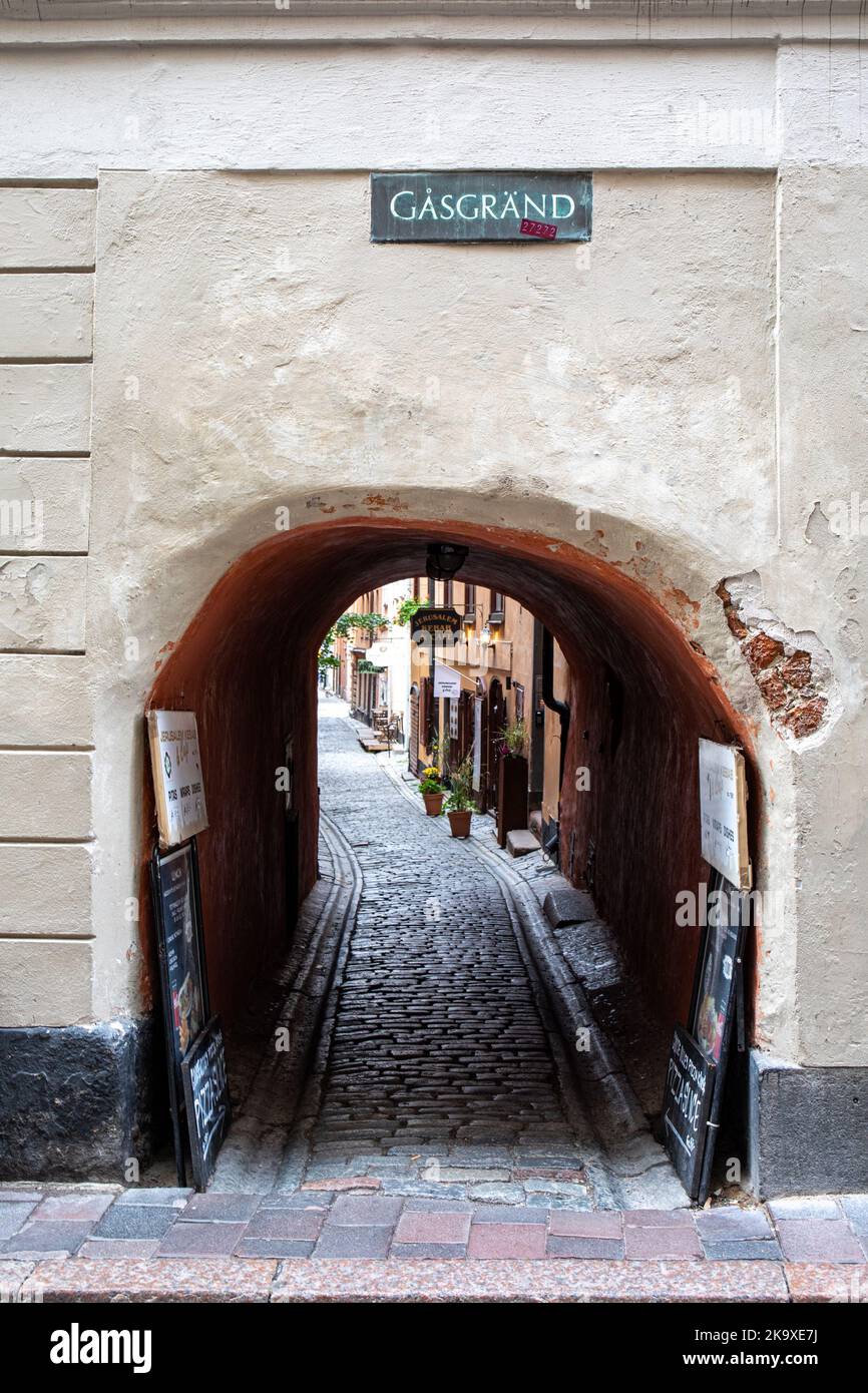 Narrow Gåsgränd alley in Gamla Stan old town of Stockholm, Sweden Stock Photo