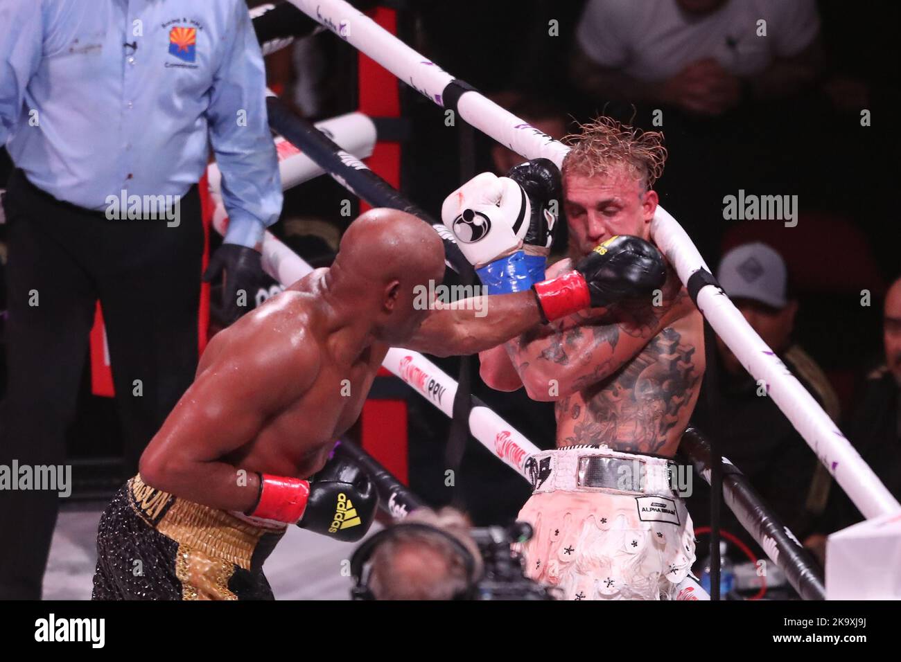 GLENDALE, AZ - OCTOBER 29: Jake Paul and Anderson Silva meet in the boxing ring for their Cruiserweight bout at Showtime’s Paul vs Silva PPV Event at the Desert Diamond Arena on October 29, 2022 in Glendale, Arizona, United States.(Photo by Alejandro Salazar/PxImages) Stock Photo