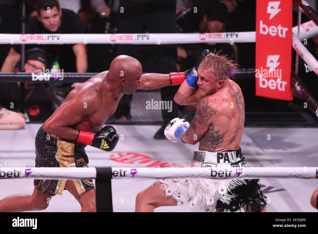 GLENDALE, AZ - OCTOBER 29: Jake Paul and Anderson Silva meet in the boxing ring for their Cruiserweight bout at Showtime’s Paul vs Silva PPV Event at the Desert Diamond Arena on October 29, 2022 in Glendale, Arizona, United States.(Photo by Alejandro Salazar/PxImages) Stock Photo