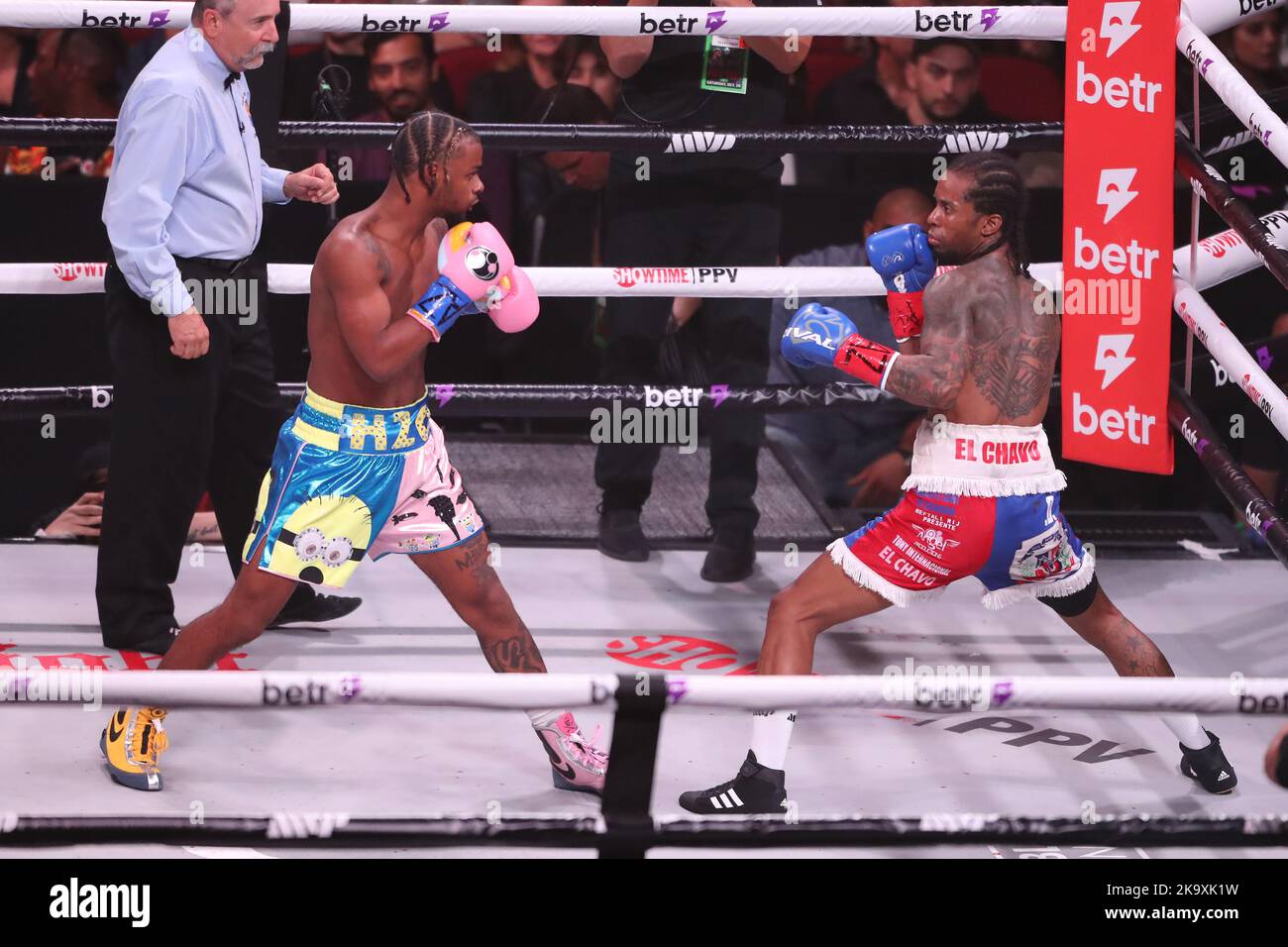 GLENDALE, AZ OCTOBER 29 Ashton Sylve and Braulio Rodriguez meet in