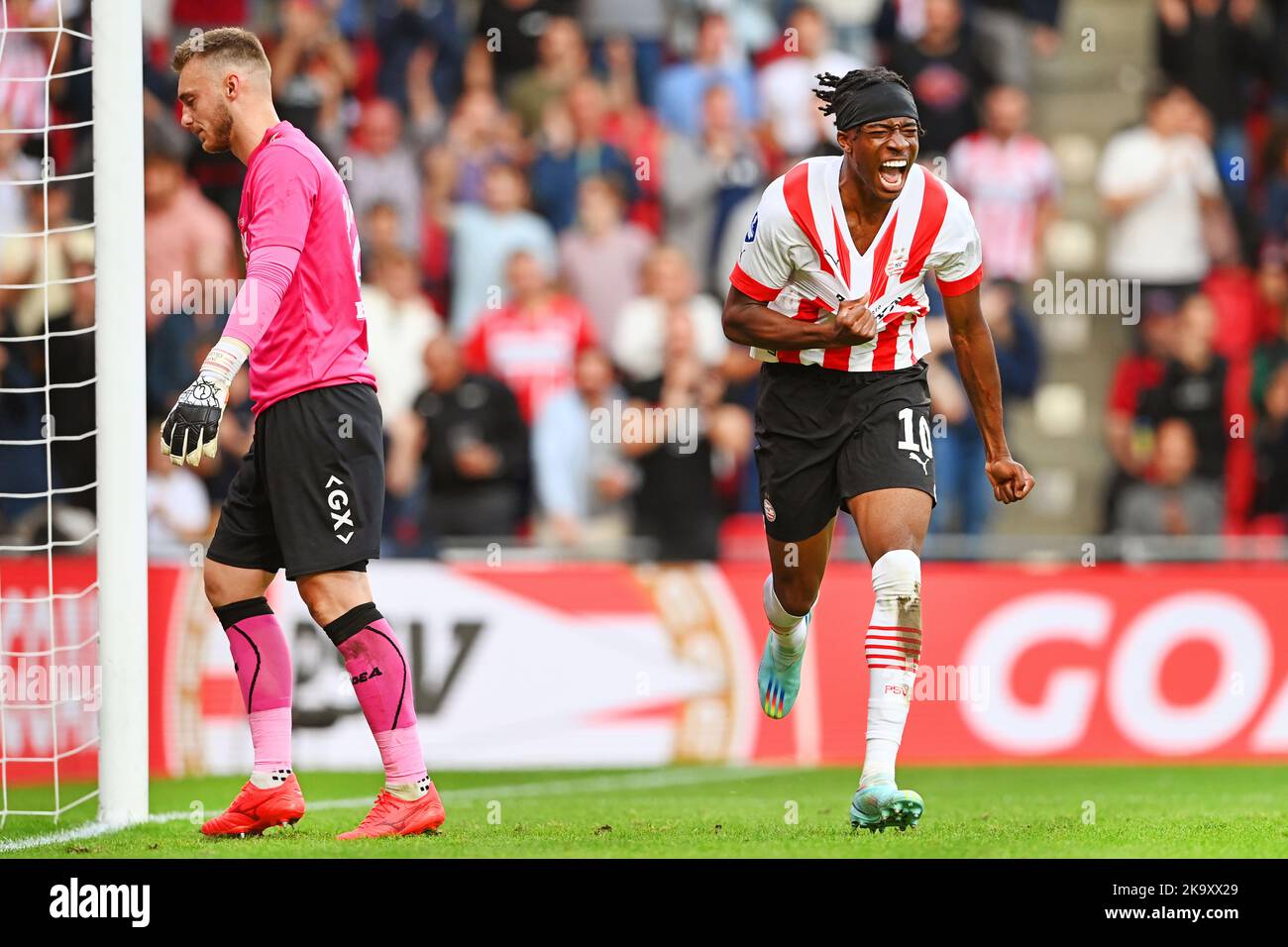 PSV Eindhoven Dominates NEC Nijmegen with 2-0 Victory in Eredivisie Clash