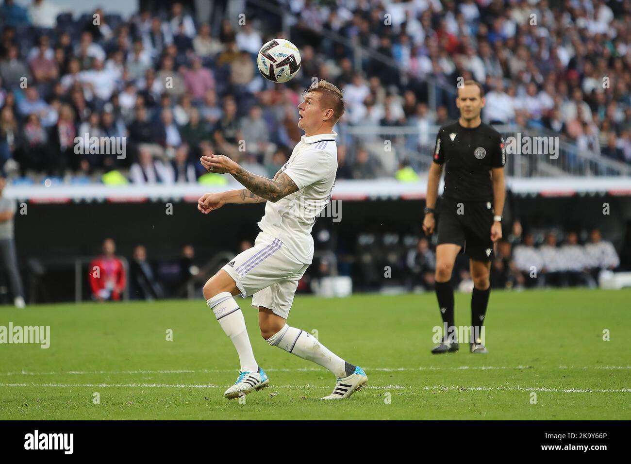 Madrid, Spain, on October 30, 2022. Real Madrid´s Toni Kroos in action during La Liga Match Day 12 between Real Madrid C.F. and Girona at Santiago Bernabeu Stadium in Madrid, Spain, on October 30, 2022 Credit: Edward F. Peters/Alamy Live News Stock Photo