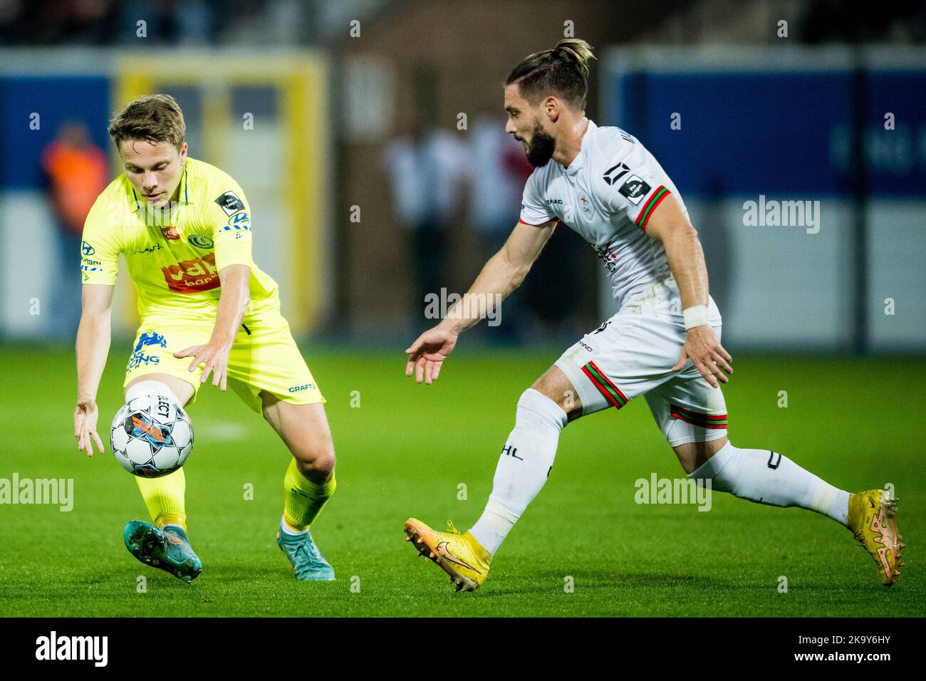 Gent's Matisse Samoise and OHL's Kristiyan Malinov fight for the ball