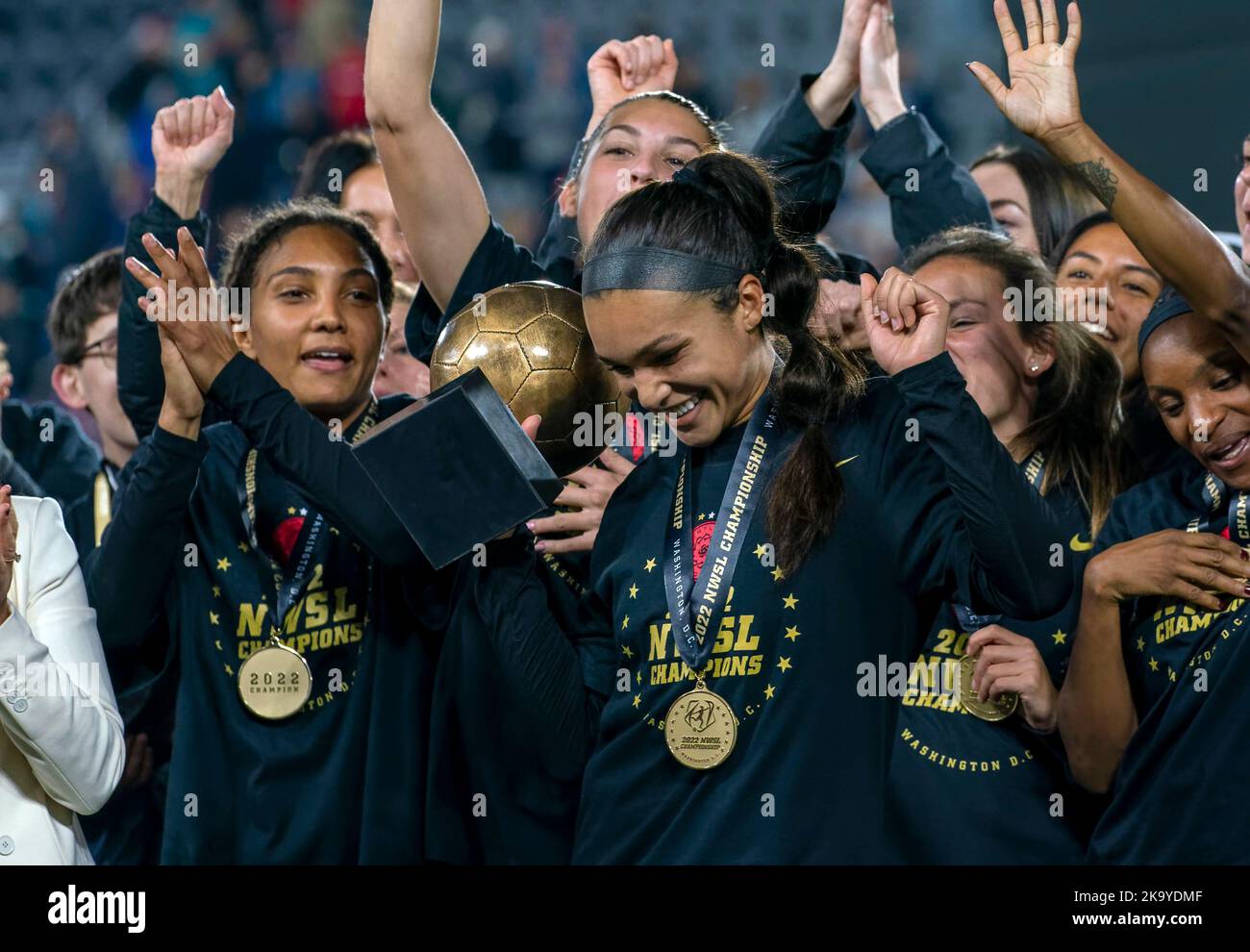 WASHINGTON, DC, USA - 29 OCTOBER 2022: Portland Thorns FC forward Sophia Smith (9) with the MVP Trophy after  the NWSL Championship game between the Portland Thorns and the Kansas City Current on October 29, 2022, at Audi Field, in Washington, DC. (Photo by Tony Quinn-Alamy Live News) Stock Photo