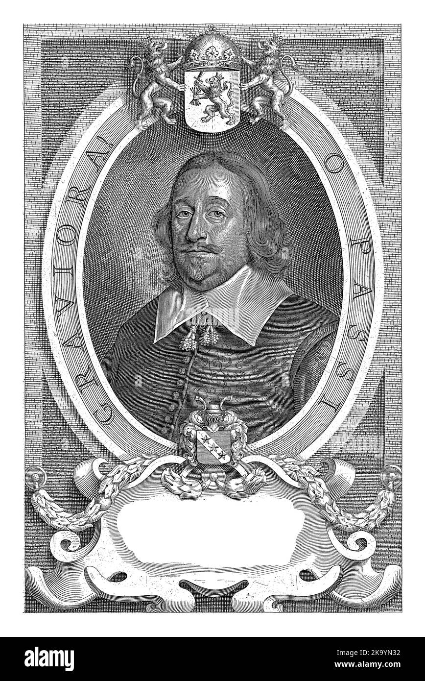 Portrait of Johann van Mathenesse, in oval with edge lettering. Van Mathenesse was emissary of Holland and West Friesland during the negotiations for Stock Photo