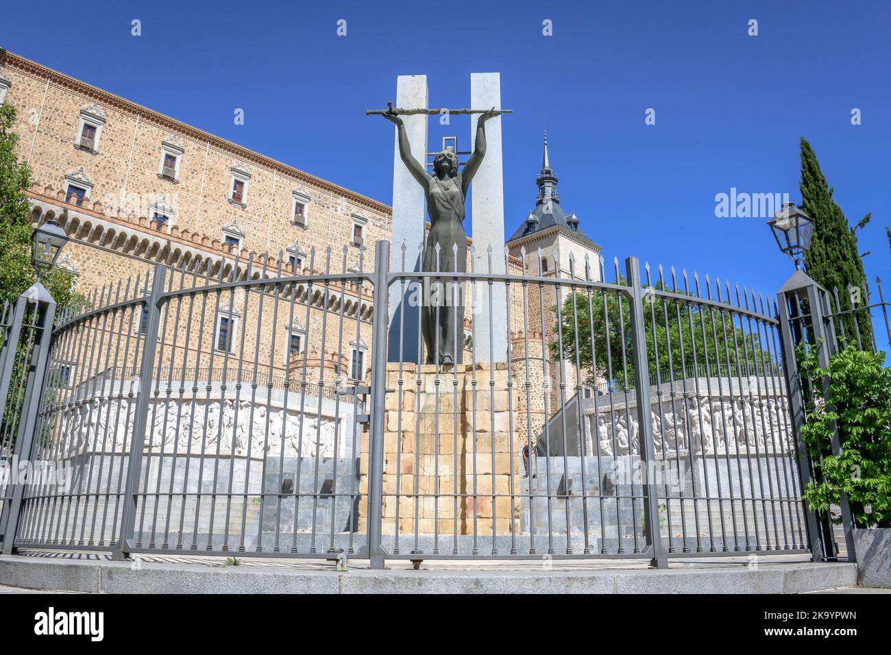 Statue in front of the Alcázar of Toledo at Spain Stock Photo