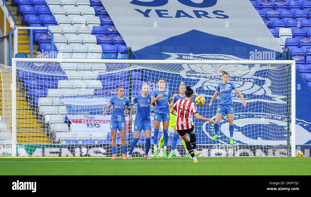 Georgia Walters of Sheff Utd takes a free kick during Women's Championship match WSL2 between Birmingham City & Sheffield United (Karl Newton/SPP (Sport Press Photo)) Credit: SPP Sport Press Photo. /Alamy Live News Stock Photo