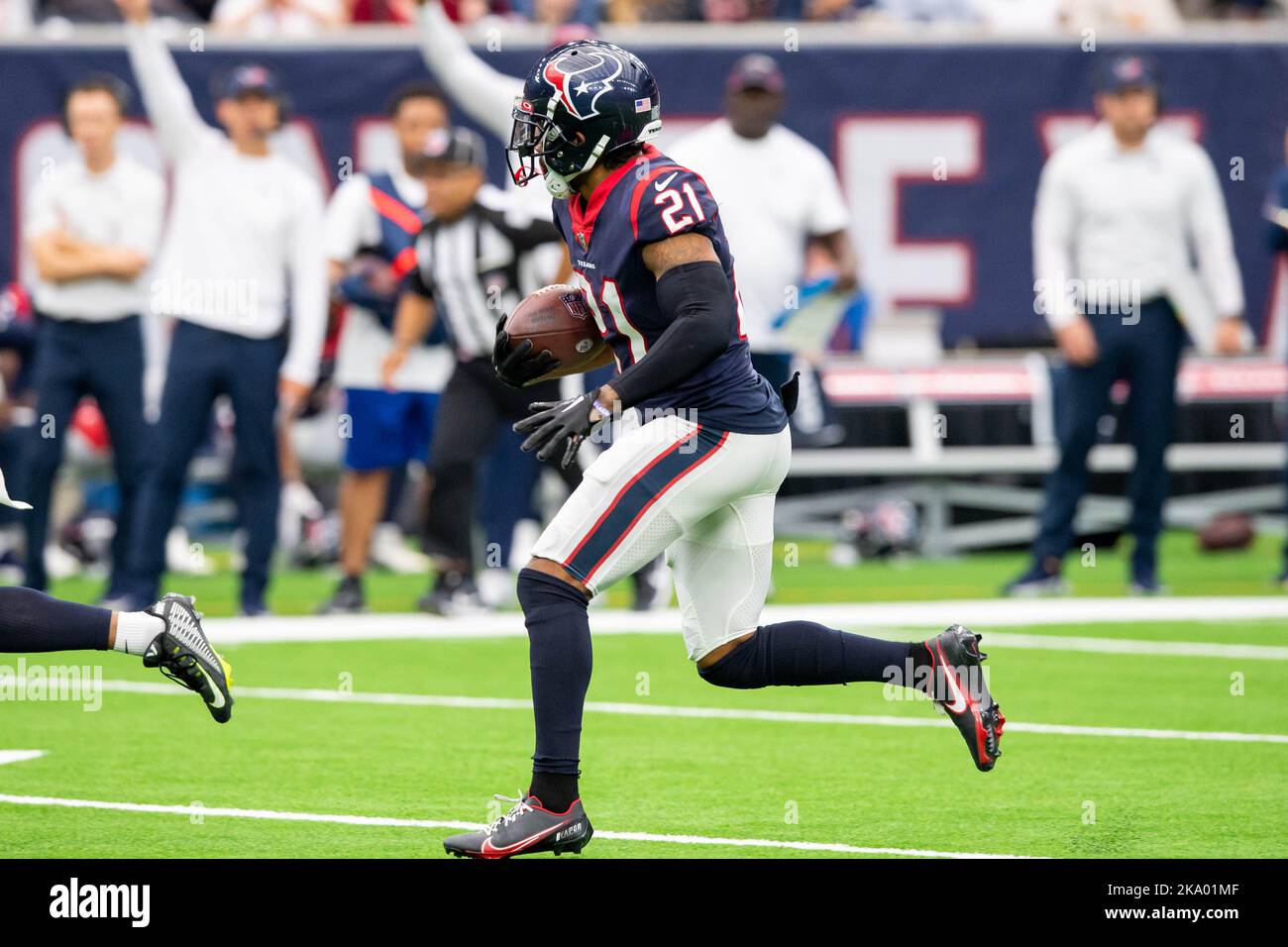 Houston Texans cornerback Steven Nelson during the first half of an NFL  football game against the Los Angeles Chargers, Sunday, Oct. 2, 2022, in  Houston. (AP Photo/Eric Christian Smith Stock Photo - Alamy