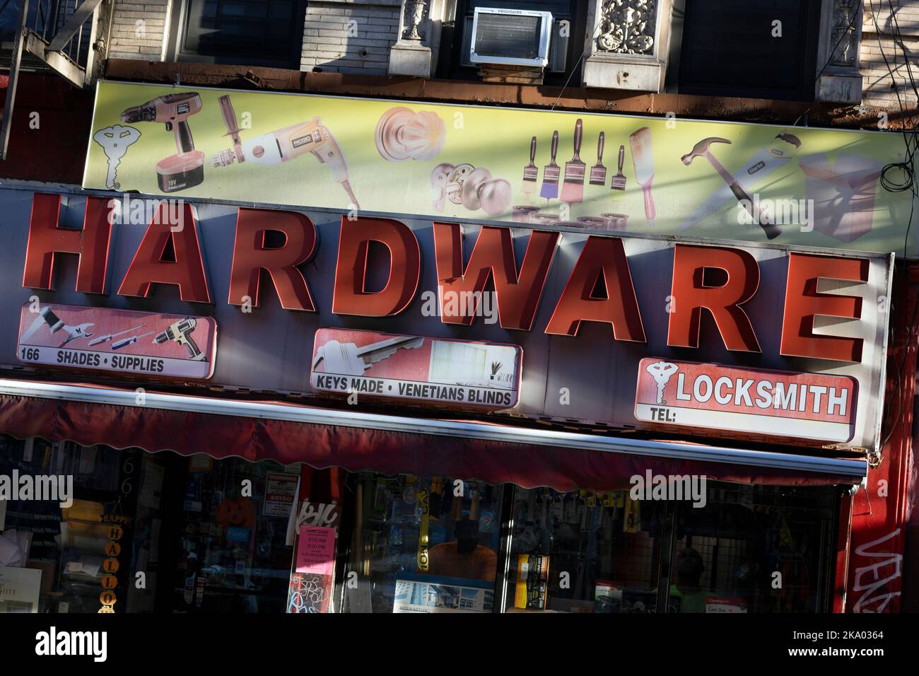 Lower East Side hardware store, Manhattan, New York Stock Photo Alamy