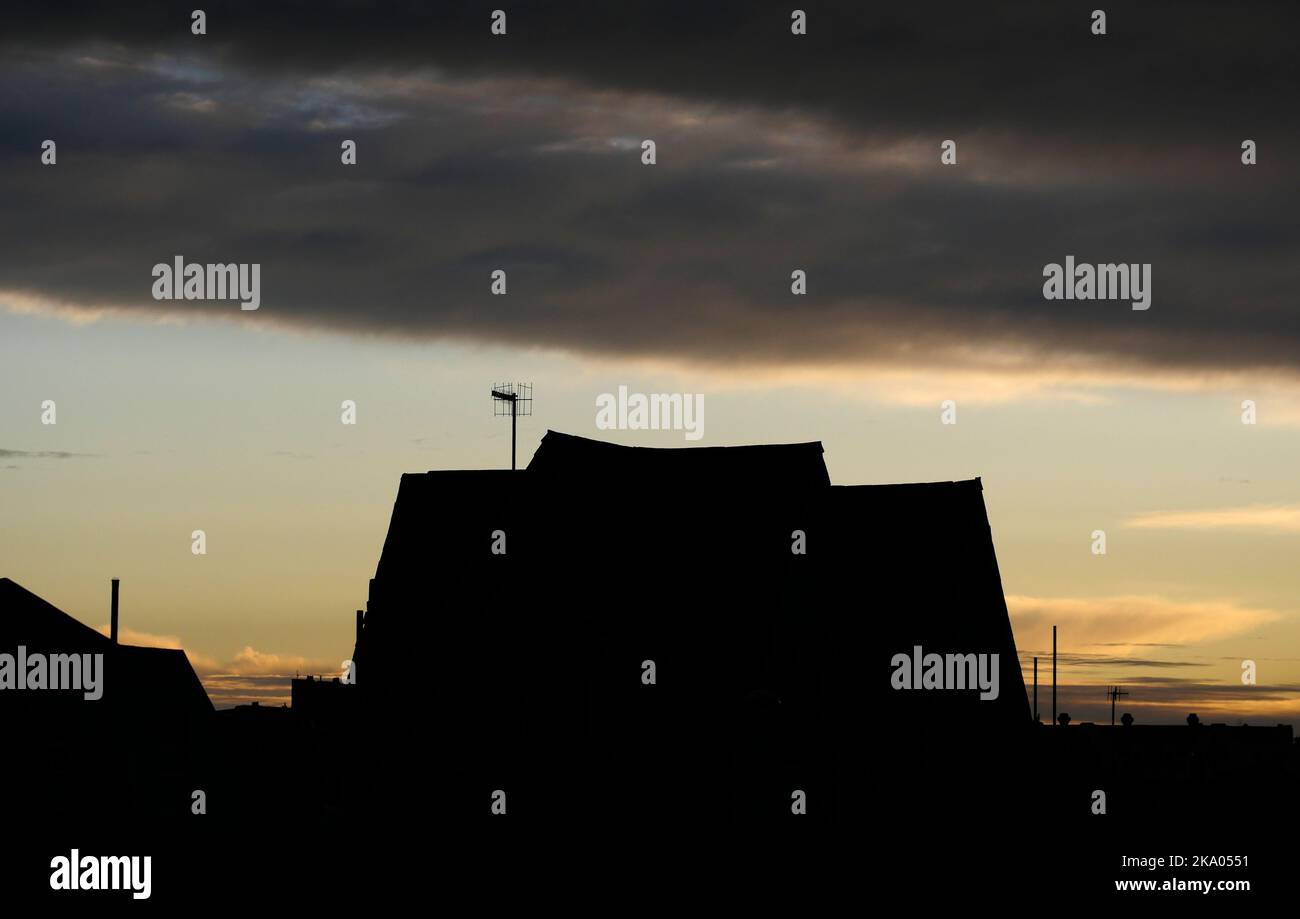 AJAXNETPHOTO. SEPTEMBER, 2022. WORTHING, ENGLAND. - CALM BEFORE THE ...