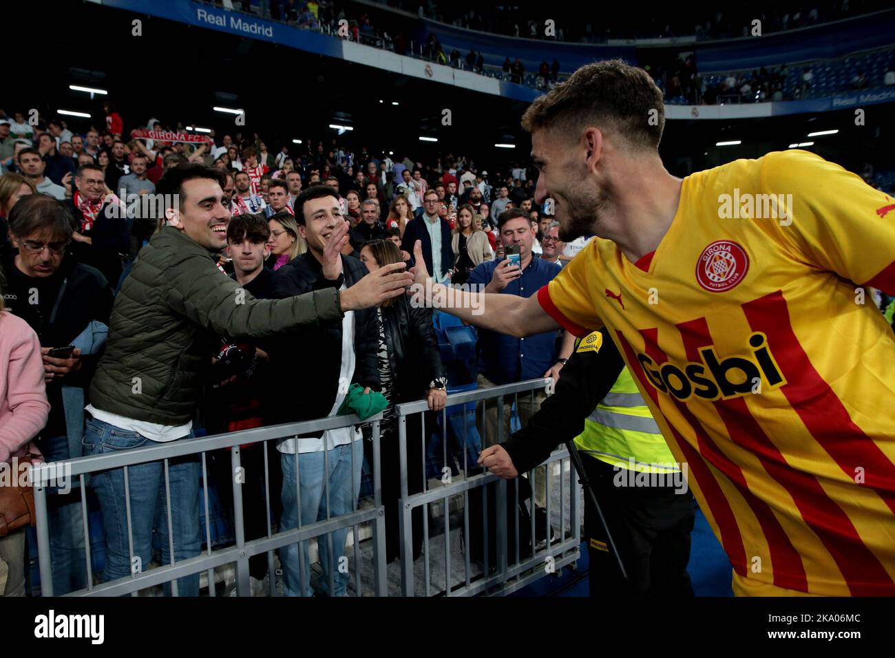 Madrid, Spanien. 30th Oct, 2022. Madrid Spain; 10.30.2022.- Real Madrid draws 1 with Girona in Spanish Football League match on matchday 12. Match held at the Santiago Bernabeu Stadium in the capital of the Kingdom of Spain. Real Madrid's goal was scored by Vinicius Jr. 70' Girona's goal by Cristhian Stuani from a penalty 80' Credit: Juan Carlos Rojas/dpa/Alamy Live News Stock Photo