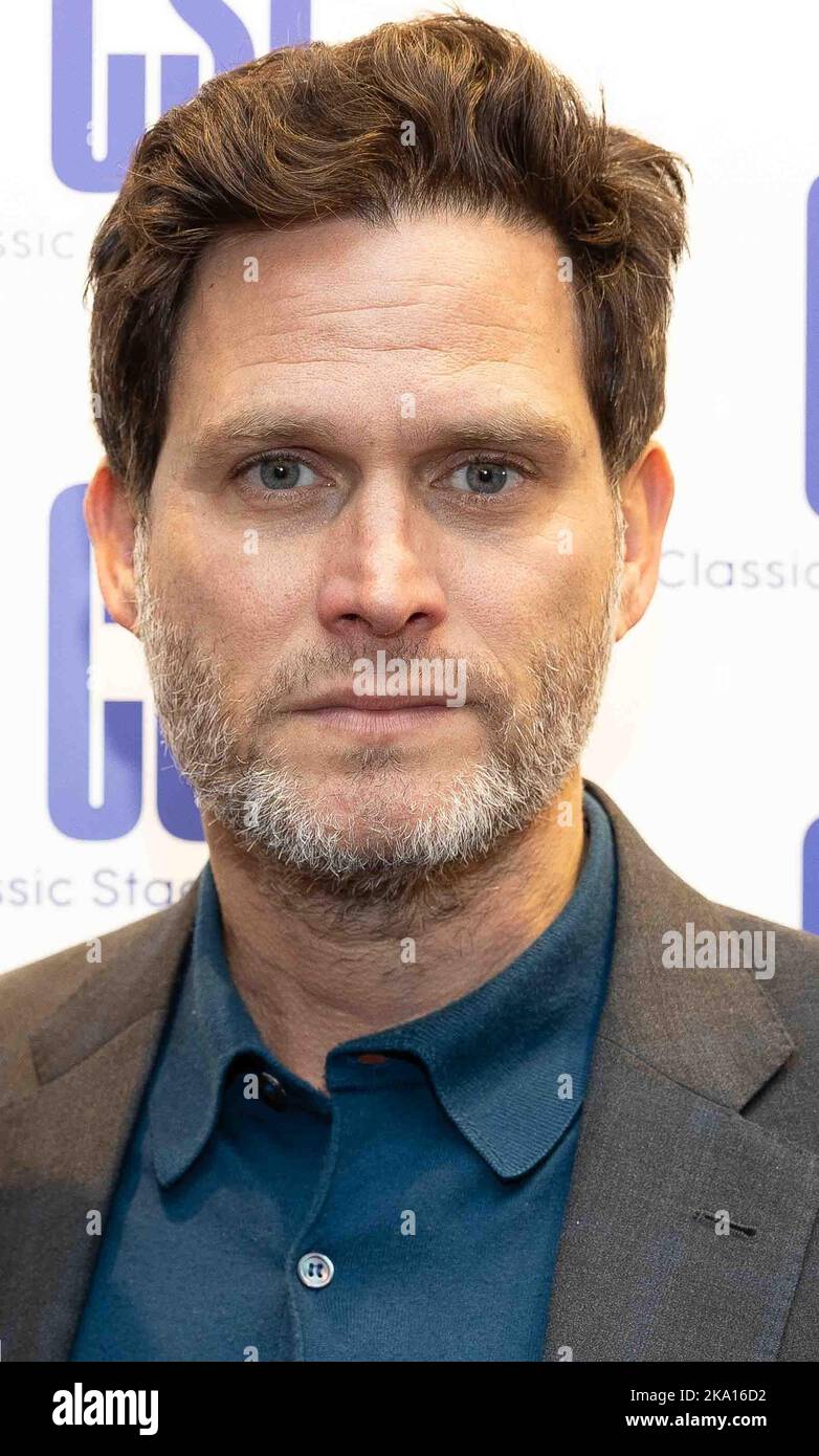 New York, NY, USA. 30th Oct, 2022. Steven Pasquale in attendance for A MAN OF NO IMPORTANCE Opening Night on Broadway, Classic Stage Company, New York, NY October 30, 2022. Credit: Manoli Figetakis/Everett Collection/Alamy Live News Stock Photo