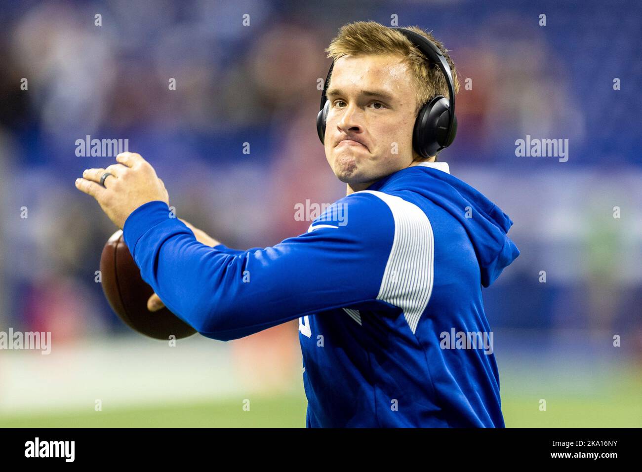 INDIANAPOLIS, IN - OCTOBER 30: Indianapolis Colts quarterback Sam