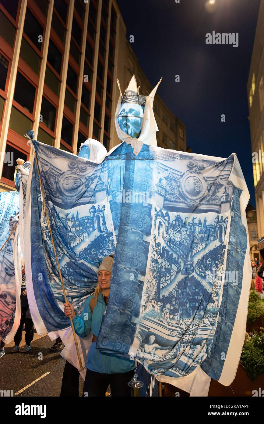 Bristol, UK. 30th October, 2022. Bristol's Spooky Spectacular Lantern Parade. The parade started at dusk, and was led by a giant illuminated puppet representing the 8 foot tall Bristol resident Patrick Cotter (1760 - 1806). Credit: Stephen Bell/ Alamy Live News Stock Photo