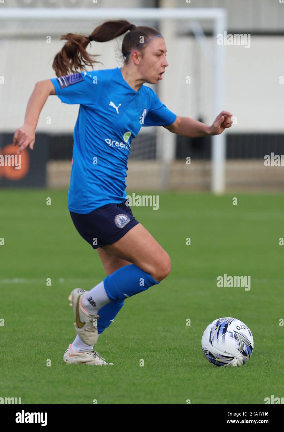 beau-parker-of-billericay-town-women-during-the-fa-women-s-national