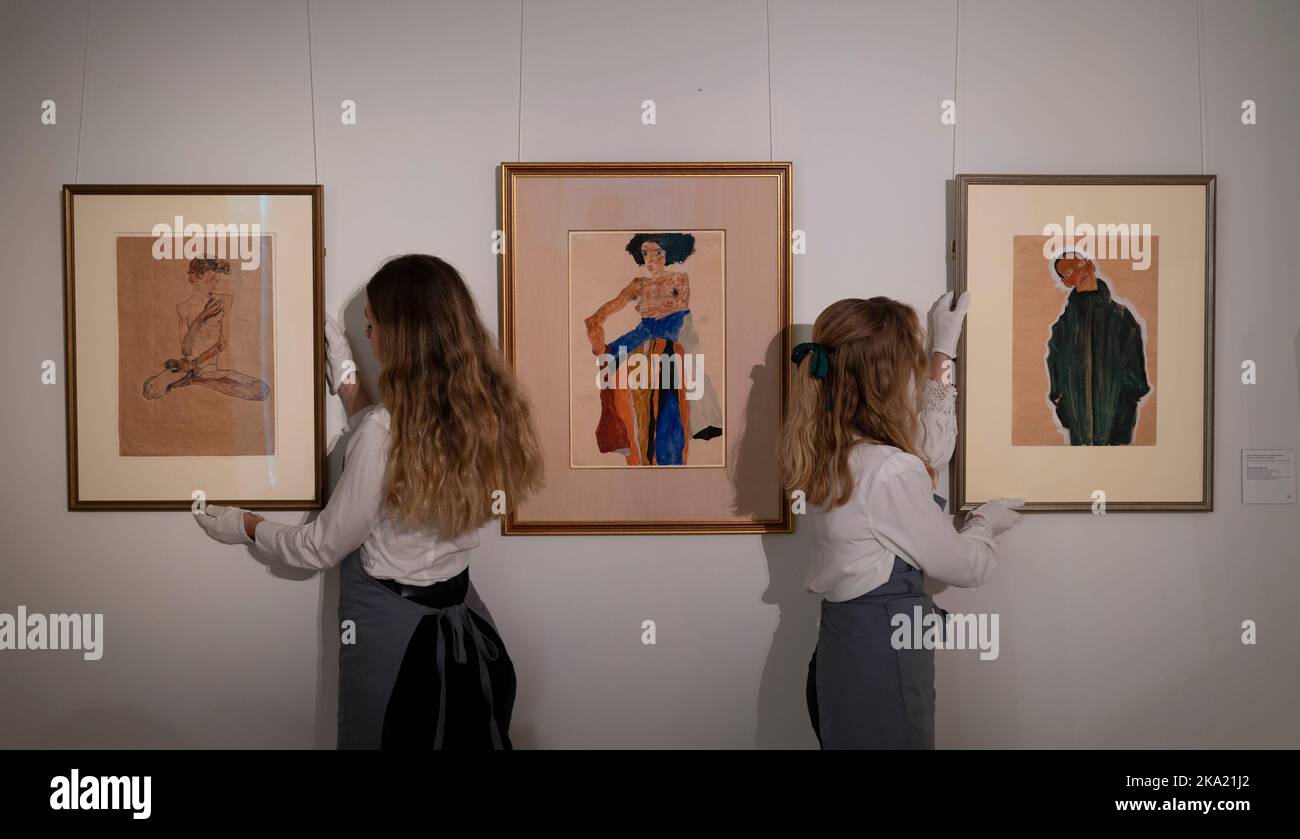 The unflinching eye of egon schiele hi-res stock photography and images