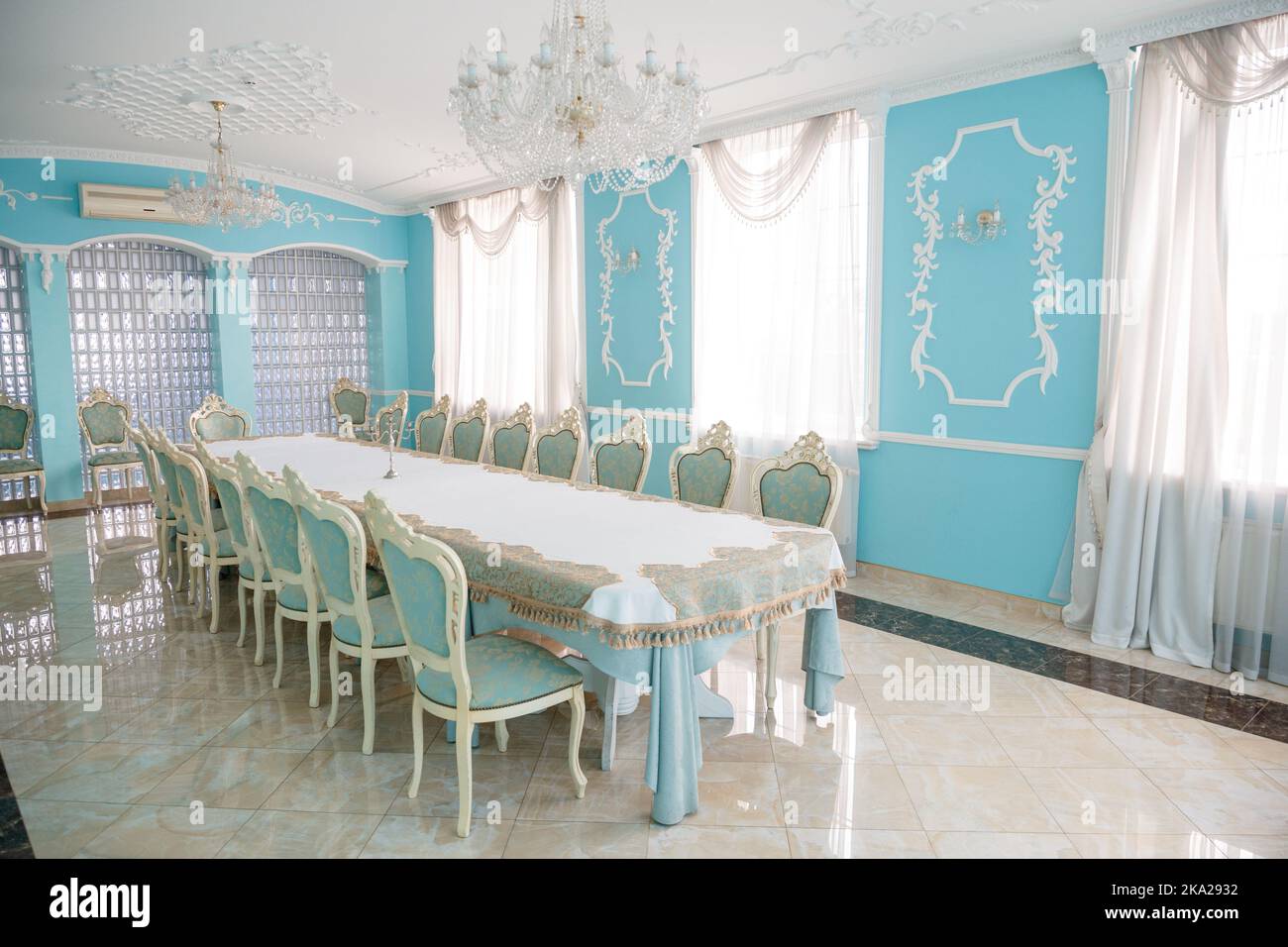 Photo inspiration: Gallery Detail: Classic Interior Design Apartment With White Wall Interior Design