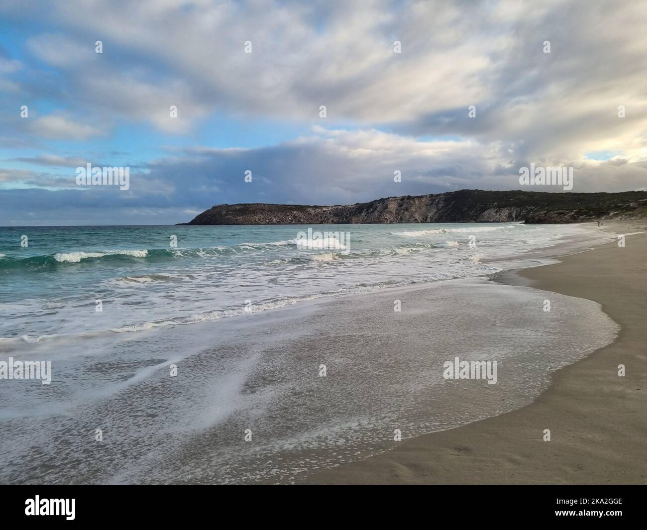 Smooth waves sea on sandy hi-res stock photography and images - Alamy