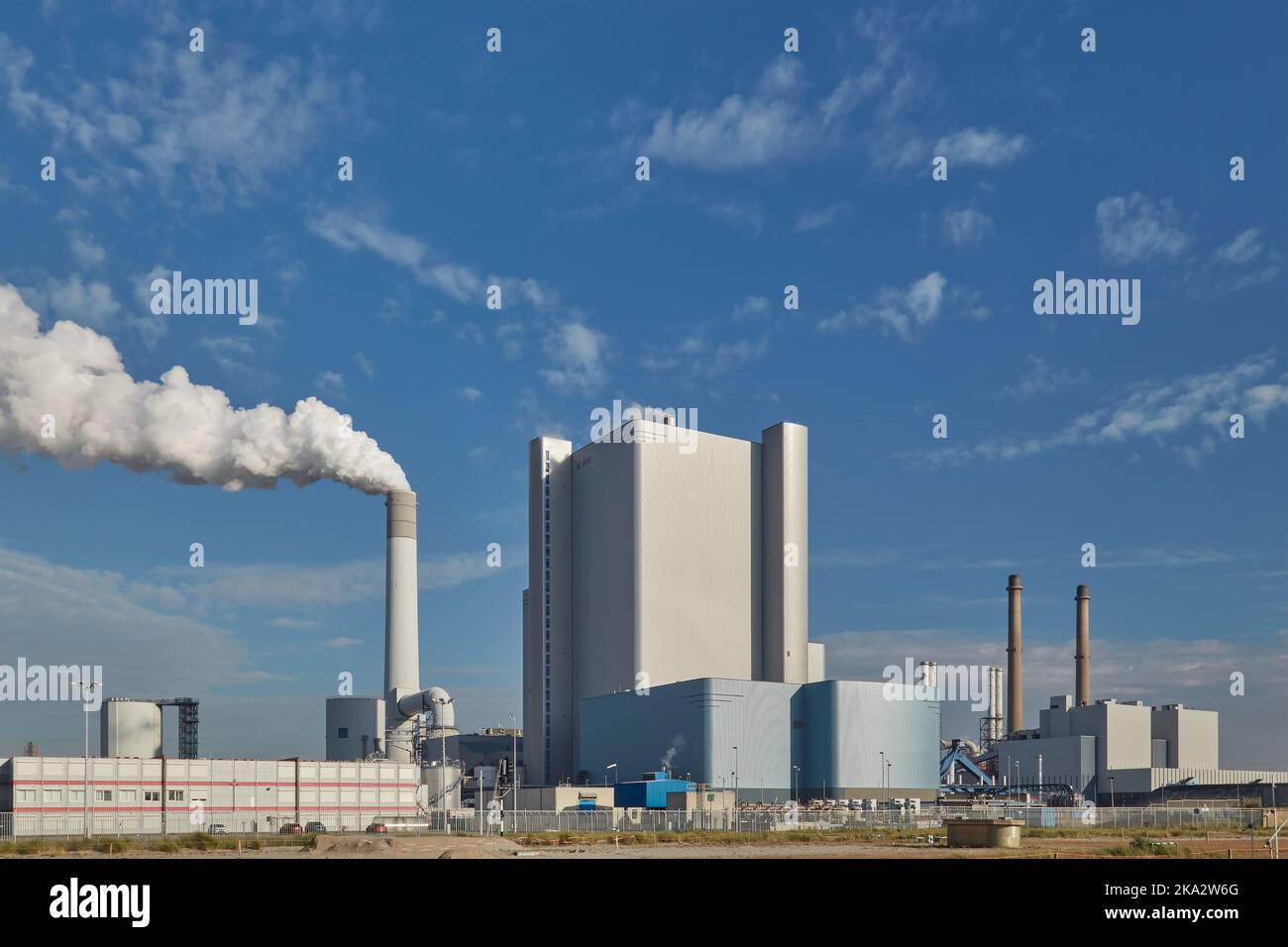 Maasvlakte uniper power plant hi-res stock photography and images - Alamy